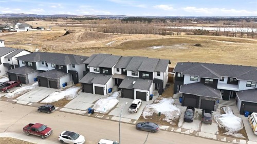 71 Palmer Circle, Blackfalds, AB - Outdoor