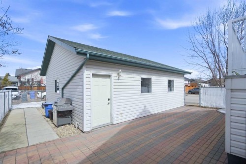 252 Lancaster Drive, Red Deer, AB - Outdoor With Exterior