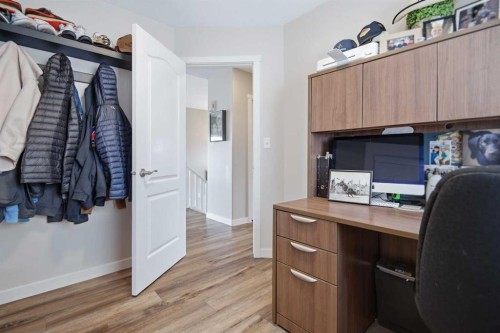 252 Lancaster Drive, Red Deer, AB - Indoor Photo Showing Other Room