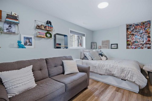 252 Lancaster Drive, Red Deer, AB - Indoor Photo Showing Bedroom