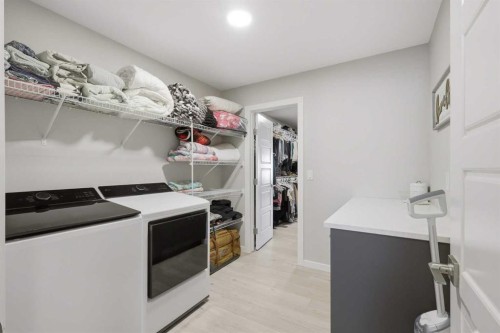 124 Emerald Drive, Red Deer, AB 