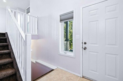 140 Lanterman Close, Red Deer, AB - Indoor Photo Showing Other Room