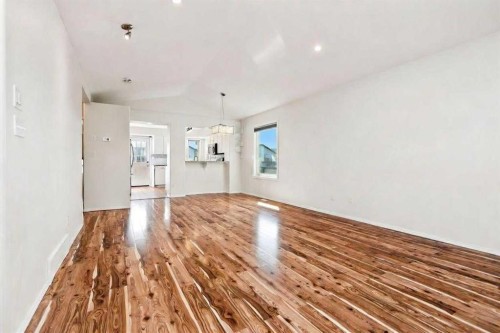 140 Lanterman Close, Red Deer, AB - Indoor Photo Showing Other Room