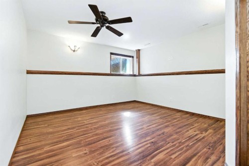 140 Lanterman Close, Red Deer, AB - Indoor Photo Showing Other Room