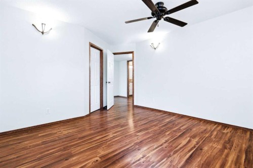 140 Lanterman Close, Red Deer, AB - Indoor Photo Showing Other Room