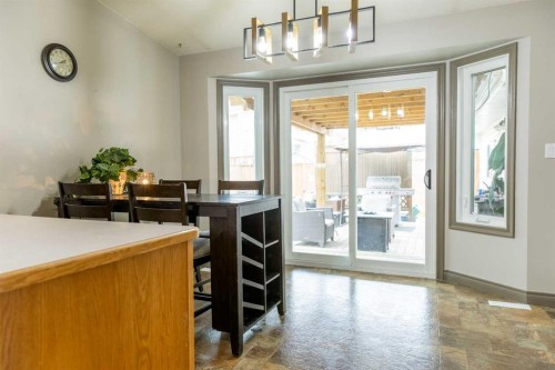 35 Kemp Avenue, Red Deer, AB - Indoor Photo Showing Other Room