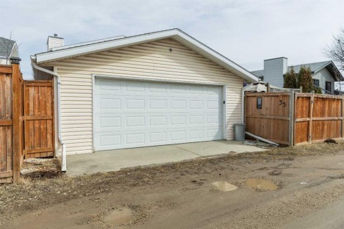 35 Kemp Avenue, Red Deer, AB - Outdoor With Exterior