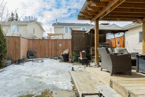 35 Kemp Avenue, Red Deer, AB - Outdoor