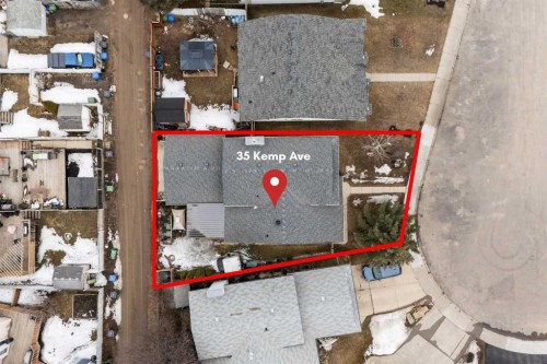 35 Kemp Avenue, Red Deer, AB - 