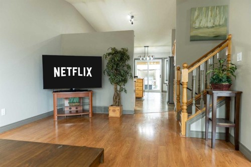 35 Kemp Avenue, Red Deer, AB - Indoor Photo Showing Other Room