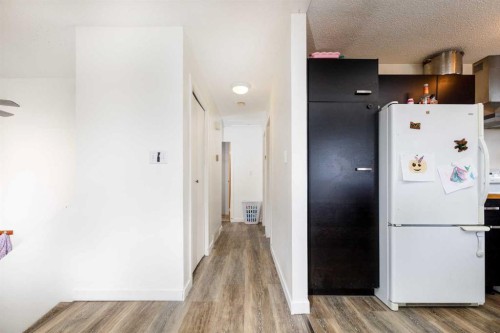 28 Goard Close, Red Deer, AB - Indoor