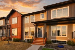 15 Iron Gate Boulevard Sylvan Lake, AB T4S 0T6