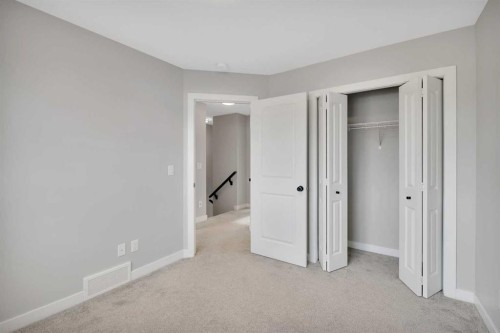 15 Iron Gate Boulevard, Sylvan Lake, AB - Indoor