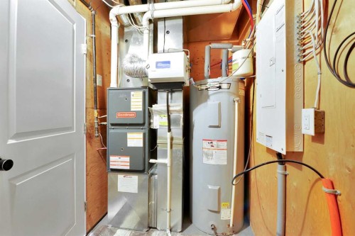 15 Iron Gate Boulevard, Sylvan Lake, AB - Indoor Photo Showing Basement