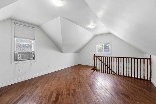5713 57 Avenue, Red Deer, AB - Indoor Photo Showing Other Room