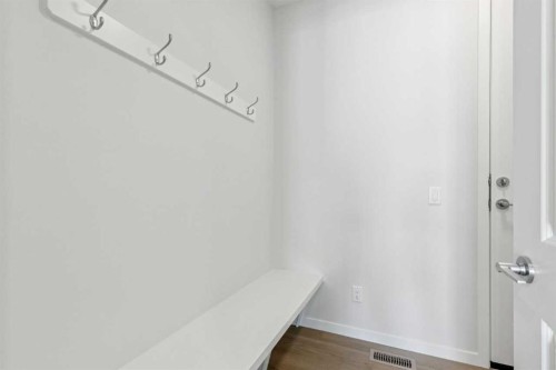 38 Annette Green Nw, Calgary, AB - Indoor