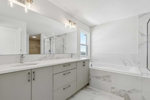 38 Annette Green Nw, Calgary, AB - Indoor Photo Showing Bathroom