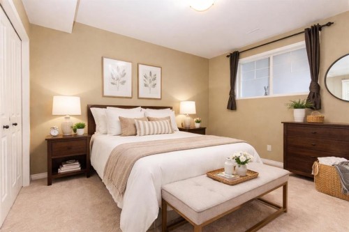 114 Redwood Boulevard, Springbrook, AB - Indoor Photo Showing Bedroom
