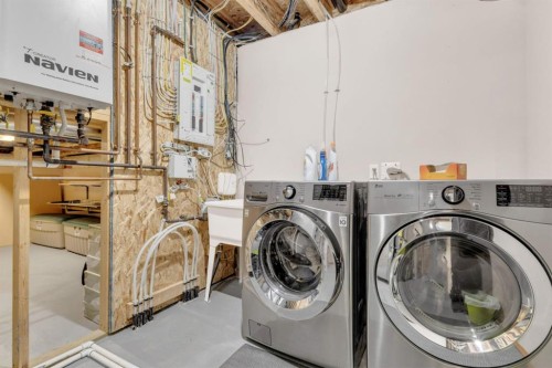43 Stephenson Crescent, Red Deer, AB - Indoor Photo Showing Laundry Room