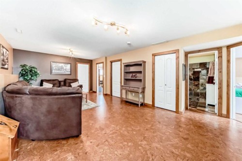 633 Lancaster Drive, Red Deer, AB - Indoor Photo Showing Other Room