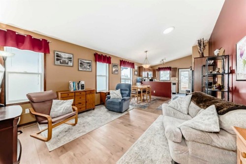 633 Lancaster Drive, Red Deer, AB - Indoor Photo Showing Living Room