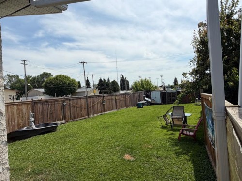 6403B 49 Avenue, Camrose, AB - Outdoor