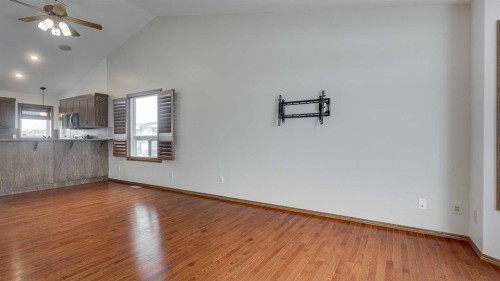 42 Eastpointe, Blackfalds, AB - Indoor Photo Showing Other Room