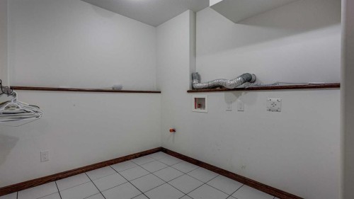 42 Eastpointe, Blackfalds, AB - Indoor Photo Showing Other Room