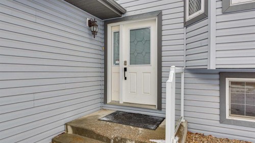 42 Eastpointe, Blackfalds, AB - Outdoor With Exterior