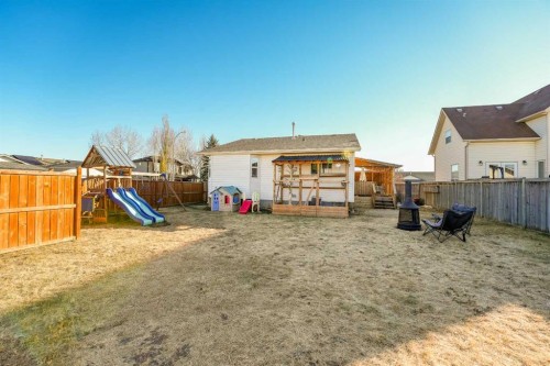 28 Parkside Crescent, Blackfalds, AB - Outdoor