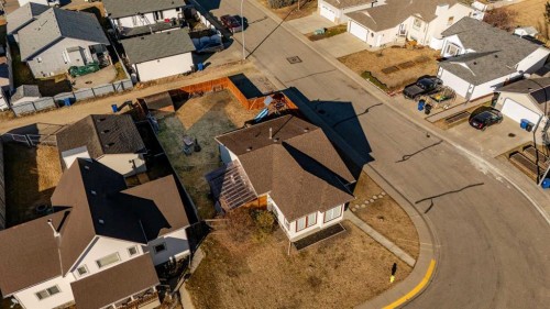 28 Parkside Crescent, Blackfalds, AB - 