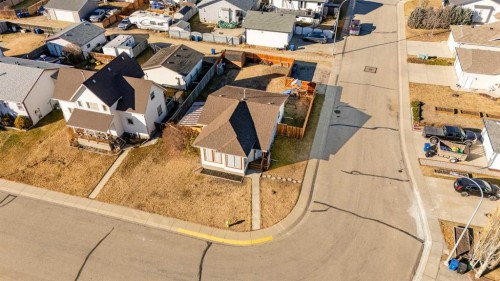 28 Parkside Crescent, Blackfalds, AB - 