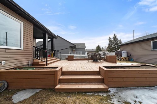 5331 55 Avenue, Bashaw, AB - Outdoor With Deck Patio Veranda