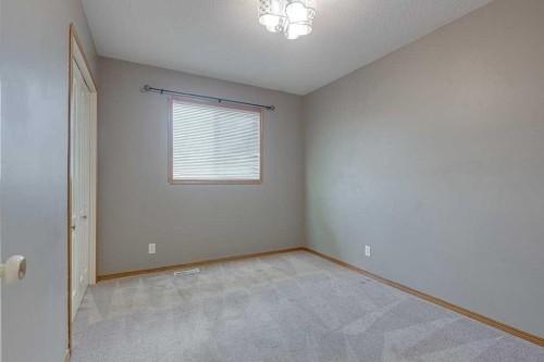 68 Herder Drive, Sylvan Lake, AB - Indoor Photo Showing Other Room
