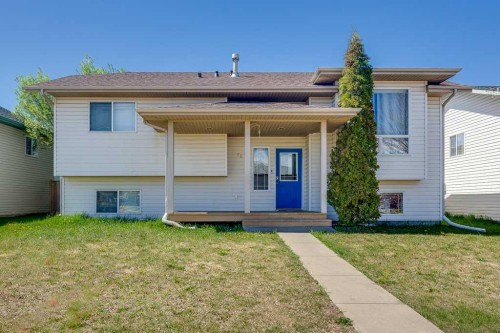 68 Herder Drive  Sylvan Lake, AB T4S 1X8