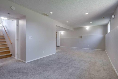 68 Herder Drive, Sylvan Lake, AB - Indoor Photo Showing Other Room
