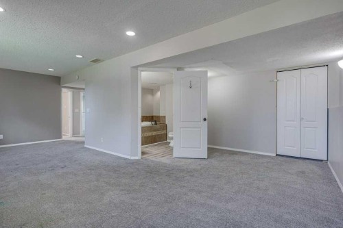 68 Herder Drive, Sylvan Lake, AB - Indoor Photo Showing Other Room