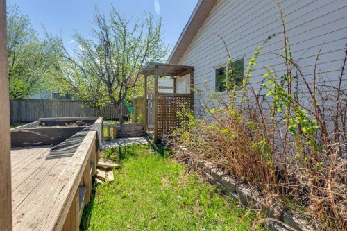 68 Herder Drive, Sylvan Lake, AB - Outdoor