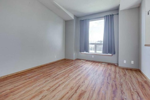 68 Herder Drive, Sylvan Lake, AB - Indoor Photo Showing Other Room