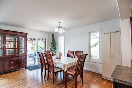 172 Ibbotson Close, Red Deer, AB - Indoor Photo Showing Dining Room