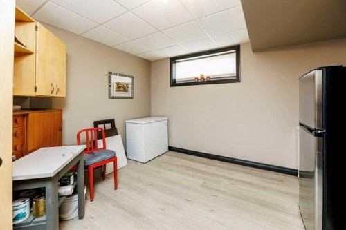 6 Cranna Place, Lacombe, AB - Indoor