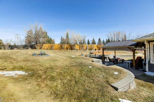 6 Cranna Place, Lacombe, AB - Outdoor