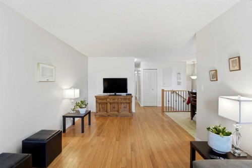 69 Wright Avenue, Red Deer, AB - Indoor Photo Showing Other Room