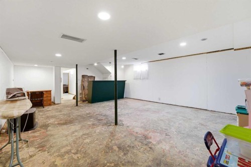 69 Wright Avenue, Red Deer, AB - Indoor