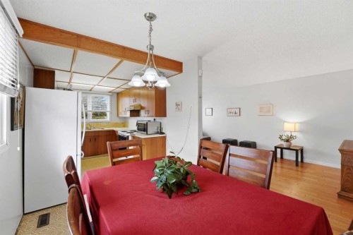 69 Wright Avenue, Red Deer, AB - Indoor Photo Showing Dining Room