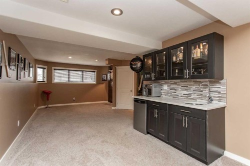 68 Garden Road, Lacombe, AB - Indoor Photo Showing Other Room