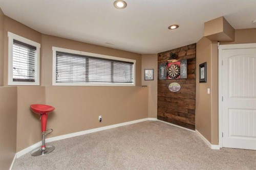 68 Garden Road, Lacombe, AB - Indoor Photo Showing Other Room