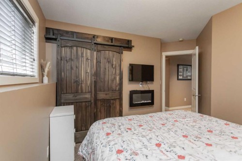 68 Garden Road, Lacombe, AB - Indoor Photo Showing Bedroom