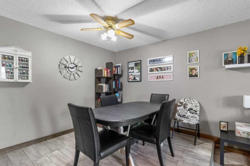 10 Chappel Drive, Red Deer, AB - Indoor Photo Showing Dining Room