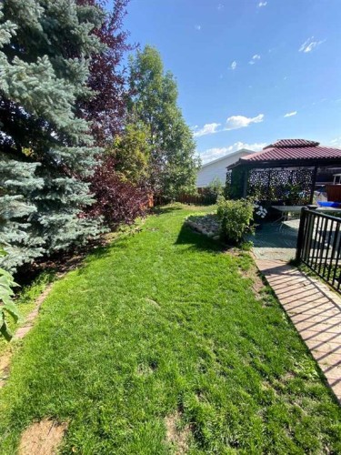 5508 49 Avenue, Alix, AB - Outdoor